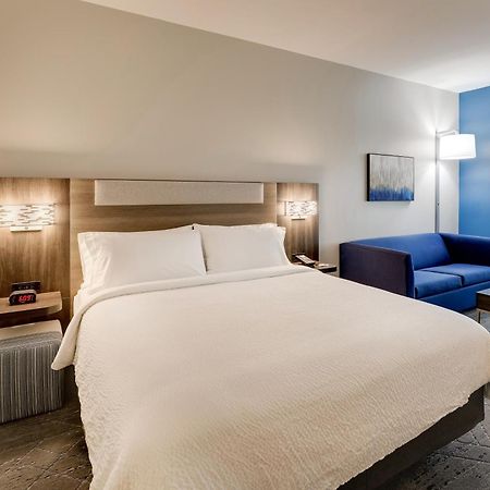 Holiday Inn Express Holly Springs - Raleigh Area By Ihg Exterior foto