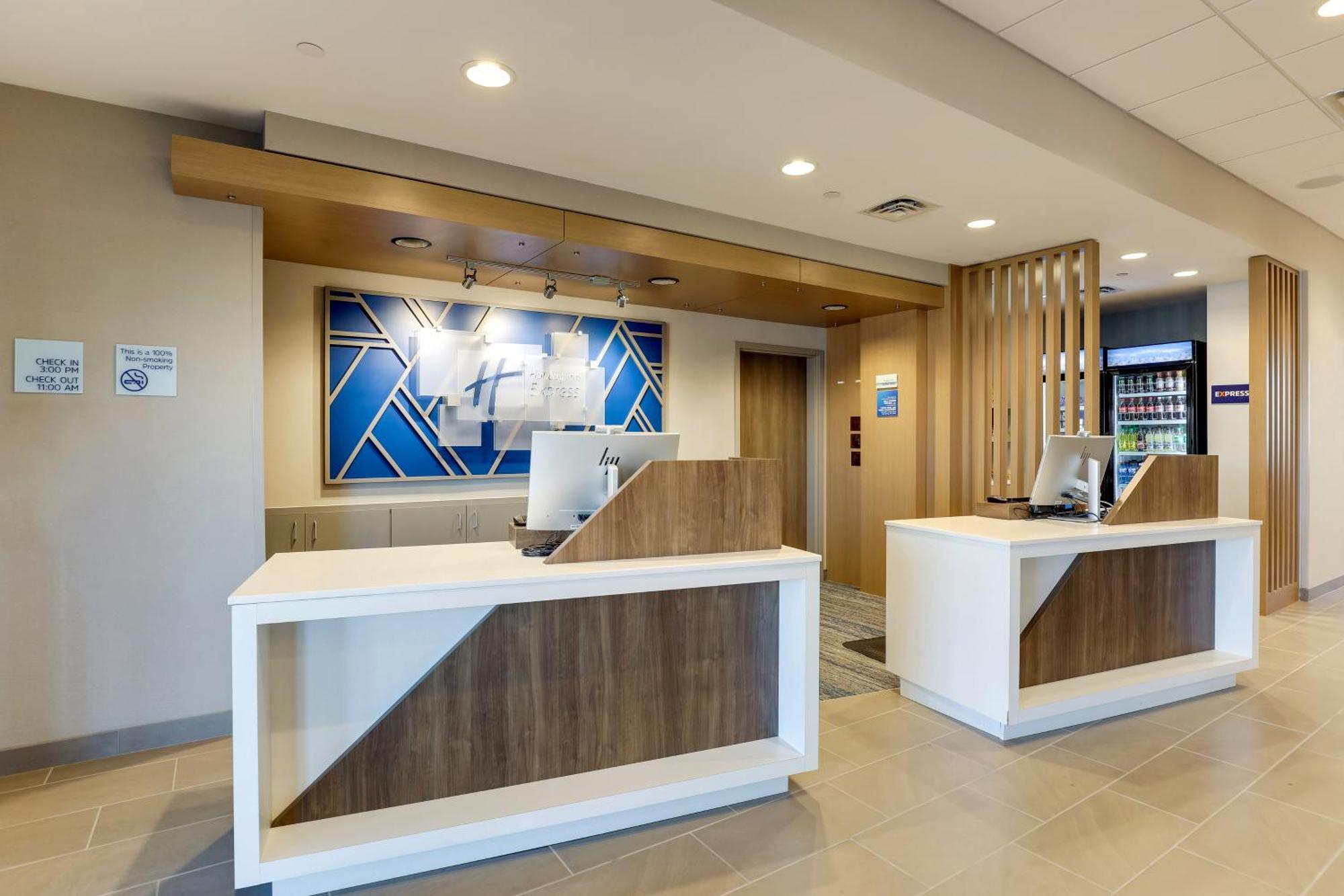 Holiday Inn Express Holly Springs - Raleigh Area By Ihg Exterior foto
